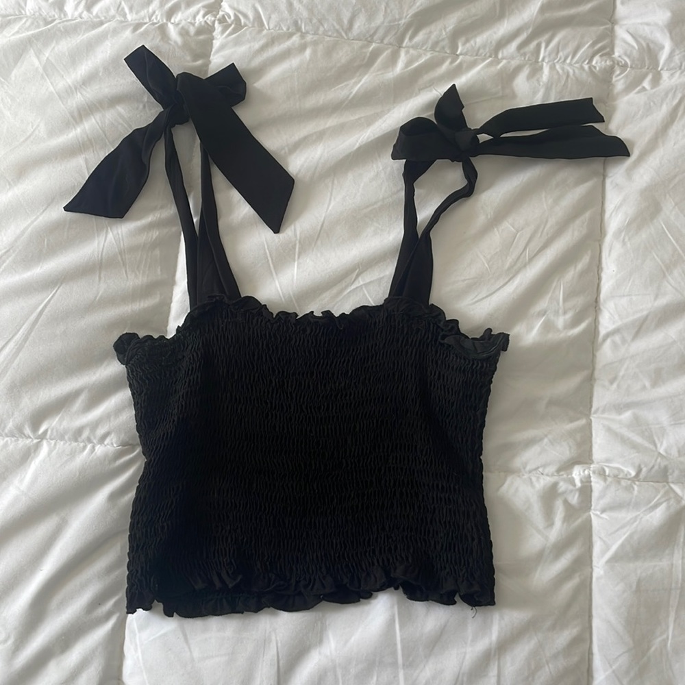 Black tank top with bows